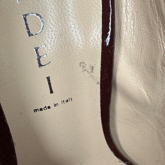 Casadei | Patent-Leather Platform Pump | Color is Wine - Picture 5 of 7